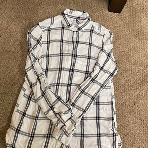 Old navy button up shirt